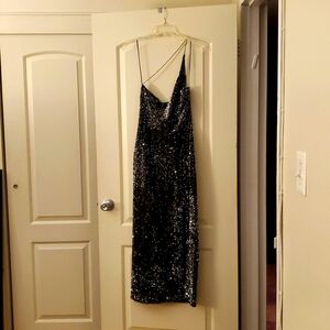 Shimery Elegant Black and Silver One-Shoulder Dress